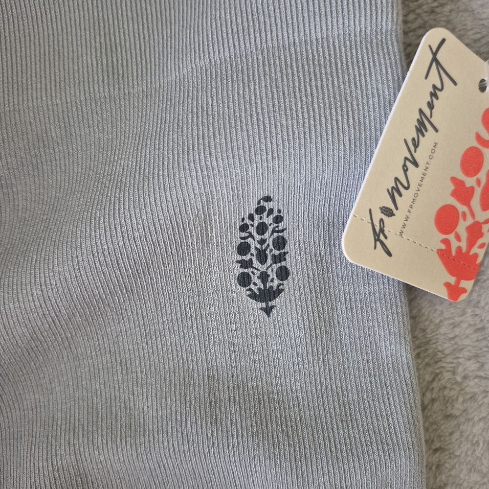 NWT- Free People Movement High-Rise Good Karma Seamless Leggings - Picture 6 of 7